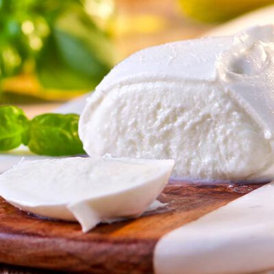 Formaggi - Mozzarella di Bufala Campana DOP